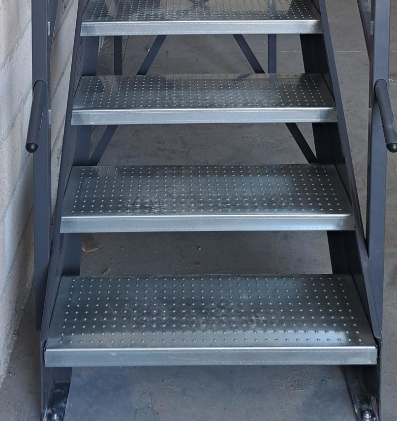 Escaliers droits ou hélicoïdaux