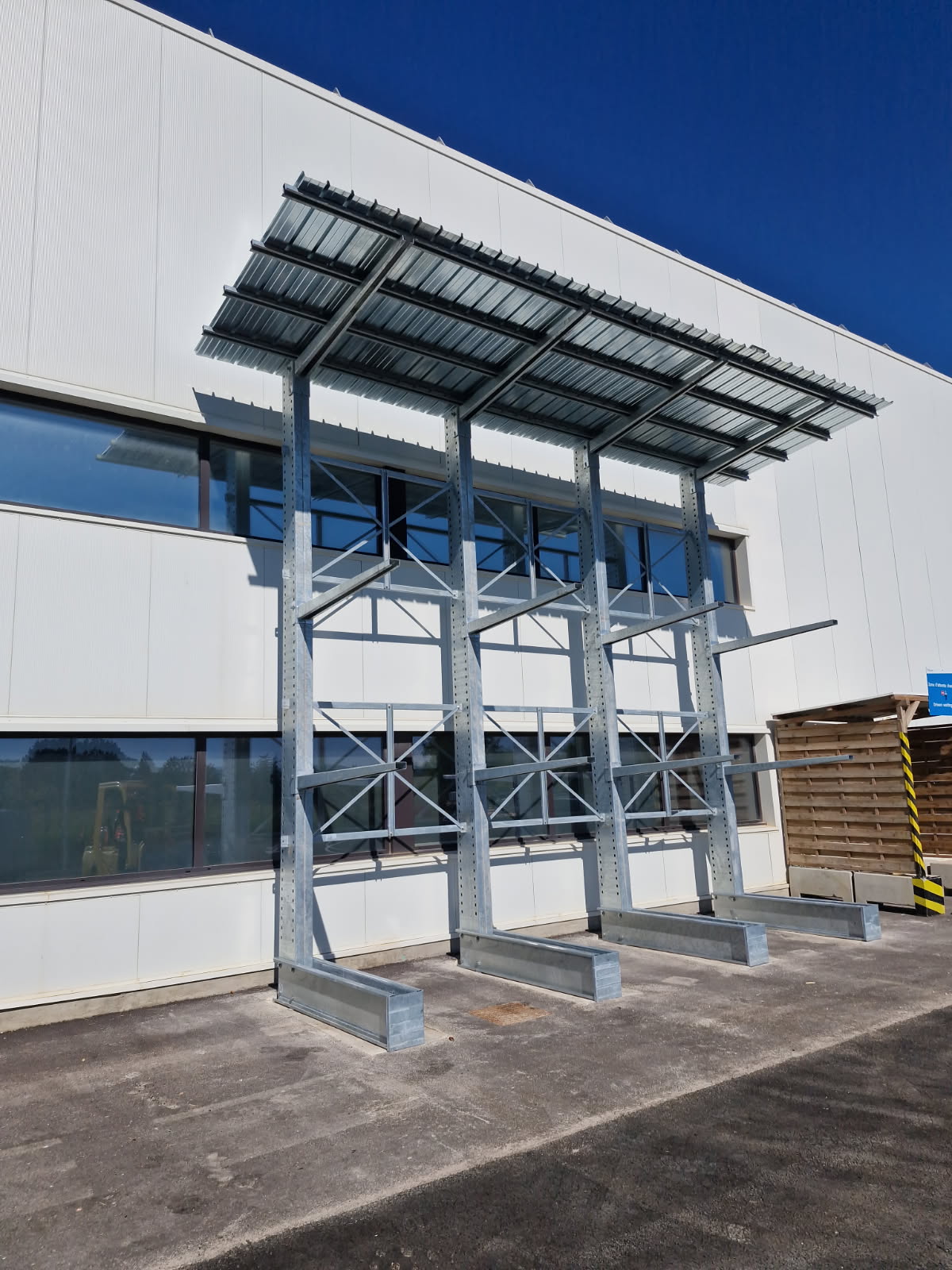 Rayonnage charge longue (cantilever)